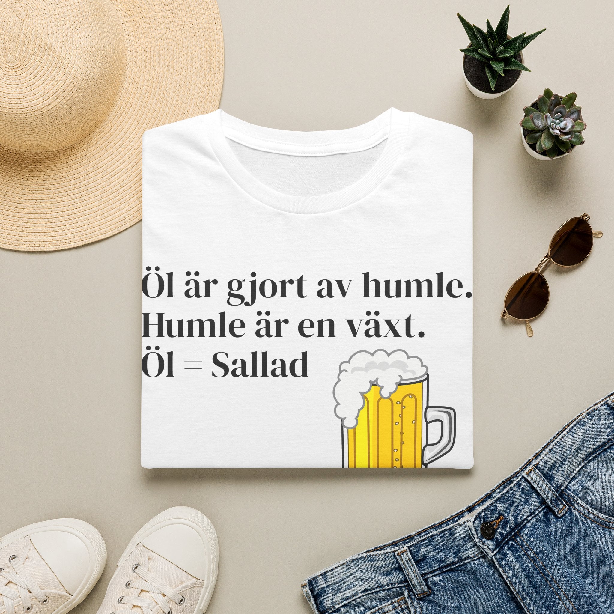 Öl är gjort av humle. - T-shirt